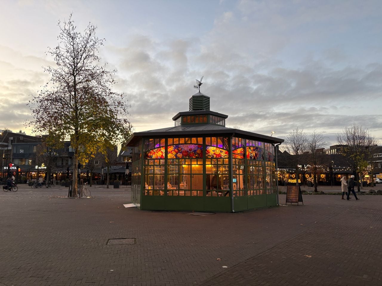 Het Marktpaviljoen op de Markt in Valkenswaard. 