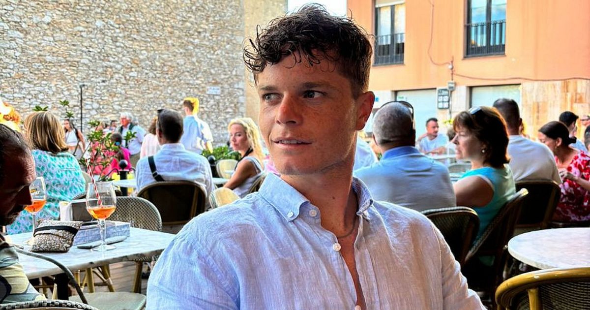 Darryl koopt alleen en zonder hulp ouders op zijn 22ste een huis: 'Hard werken en veel sparen' - Omroep West