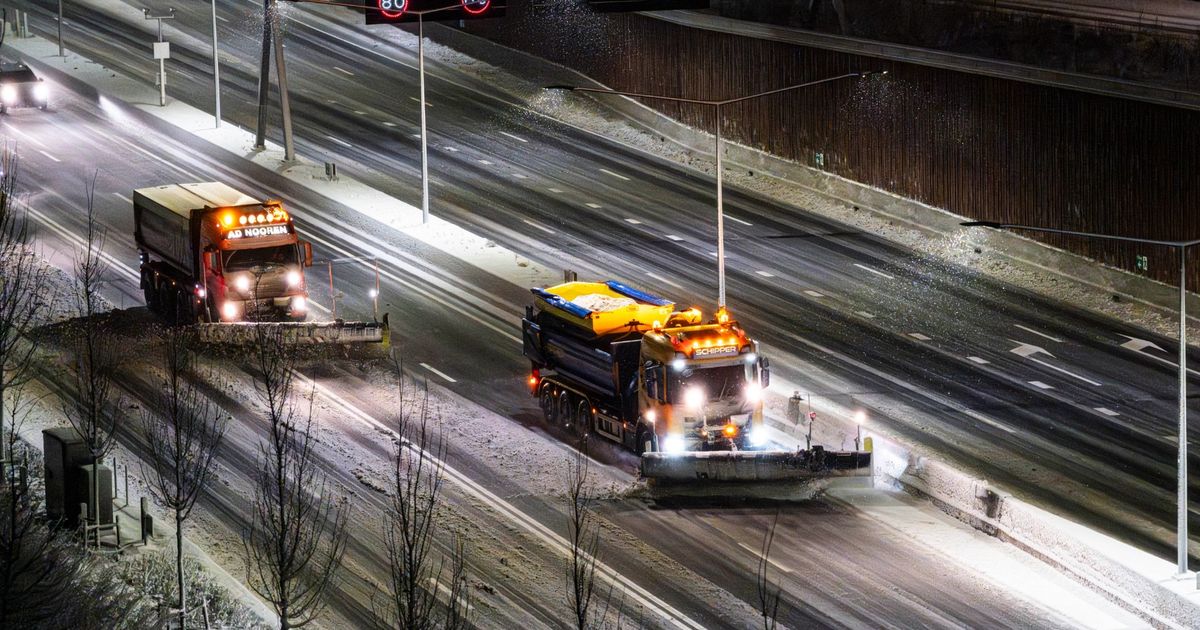 112-nieuws: Wapens gevonden bij controles in Muntendam • Auto's van de weg door gladheid • Eelwerderbrug in storing