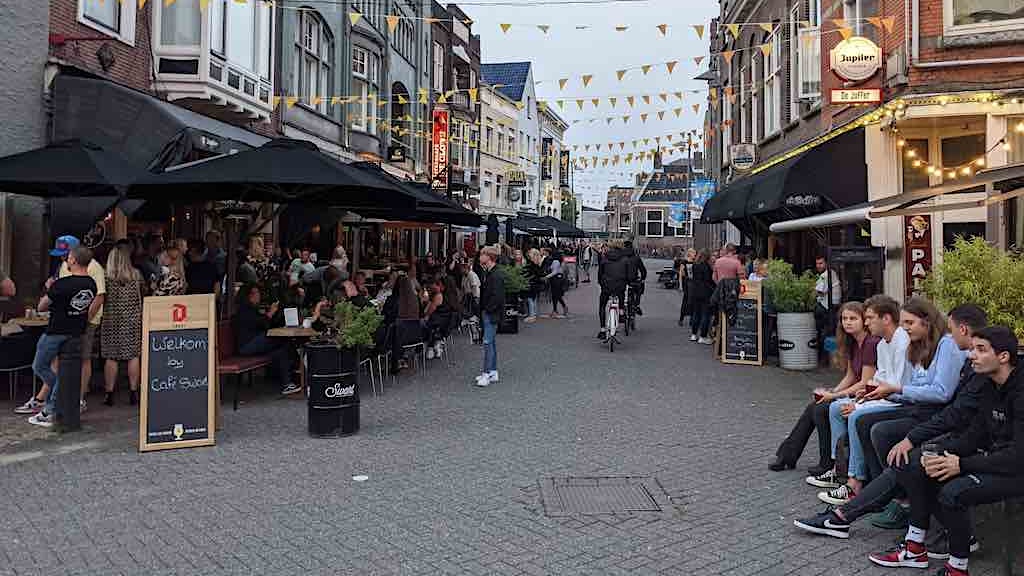 Sidney Swart stopt met Café De Juffer