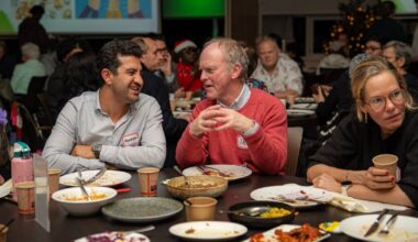 Diner voor 150 asielzoekers en 150 inwoners van de Utrechtse Heuvelrug: 'Er worden 21 talen gesproken'
