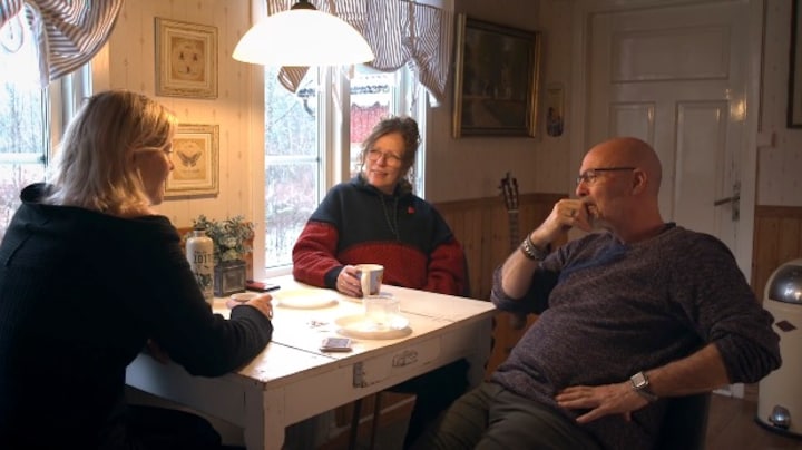 Bezoek van Robins vriendin zorgt voor vragen bij Jolijn: 'Hoe zit dat met die twee?' - RTL.nl