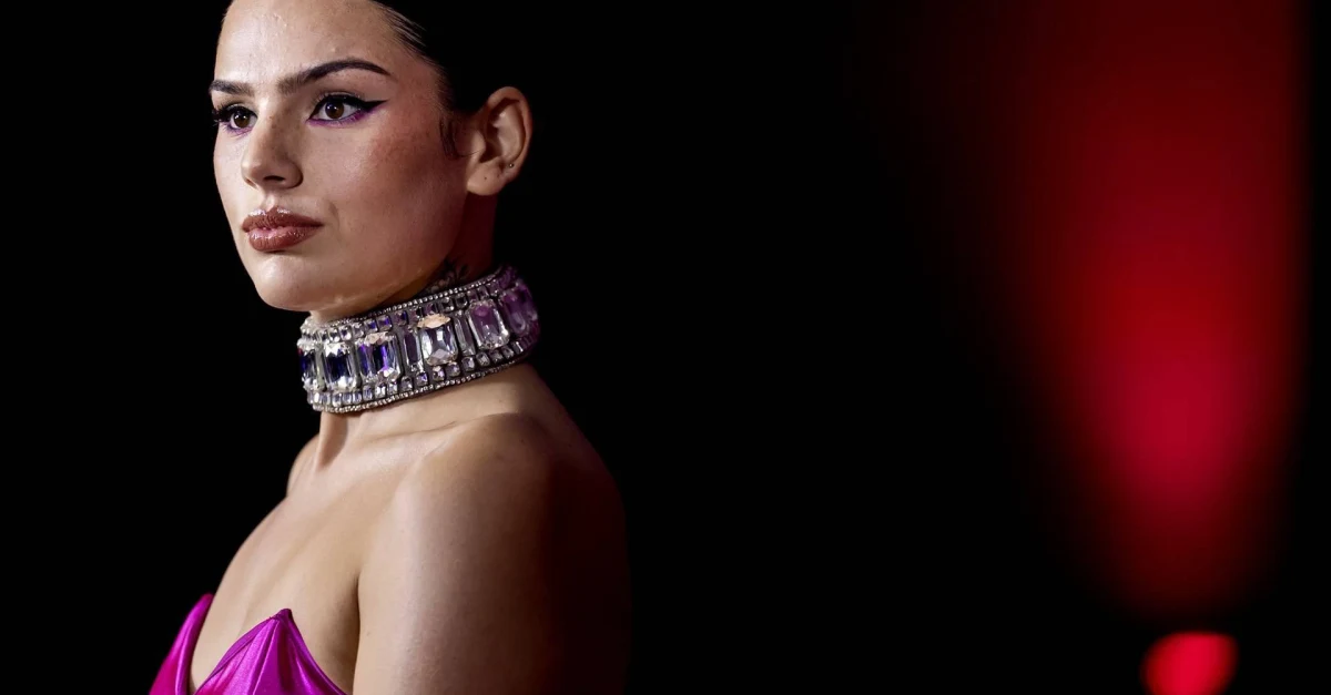 Zou Famke Louise haar corona-interview bij Jinek over doen?