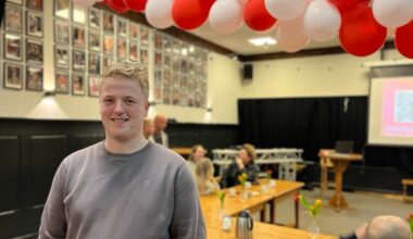 Cas uit Losser doet als eenling mee aan de carnavalsoptocht (en dat is maar goed ook)