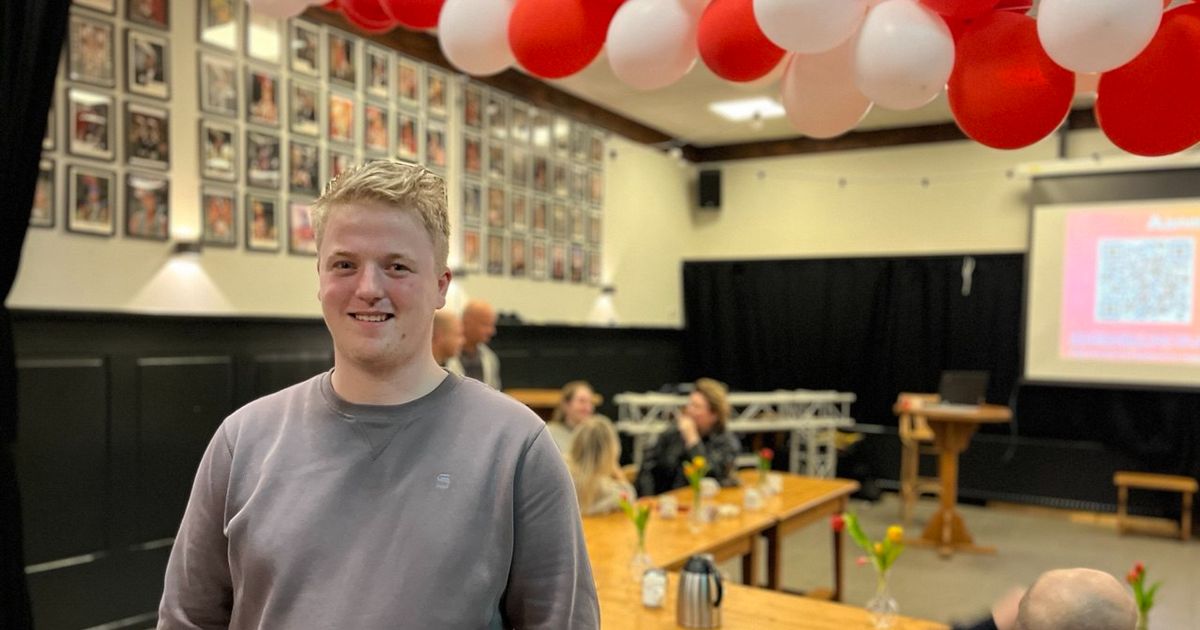 Cas uit Losser doet als eenling mee aan de carnavalsoptocht (en dat is maar goed ook)