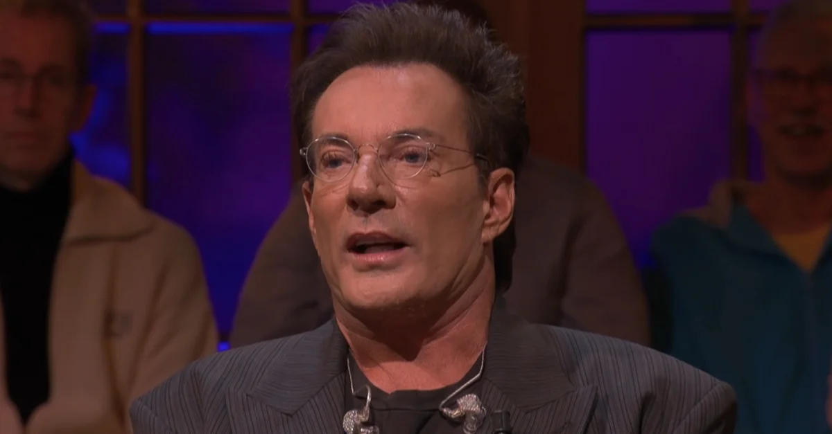 Gerard Joling richt zich tot zangeres: ‘Zorg even dat je je huiswerk doet…’