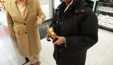 Kijk Kassa’s Belbus Special met de uitreiking van de Gouden Belbusduim! - Kassa