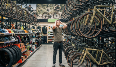 Waarom de zoektocht naar een nieuwe gravelbike tegenwoordig voelt als een strafexpeditie