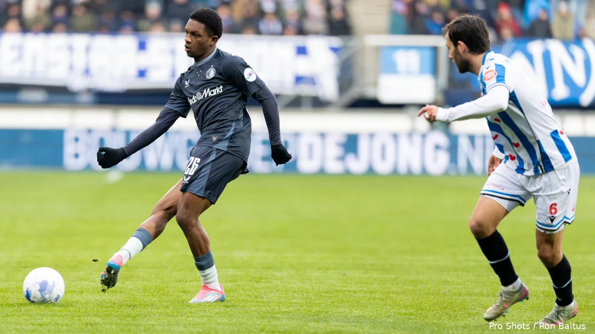 'Van Persie negeerde advies van medische staf rond inzet Read'