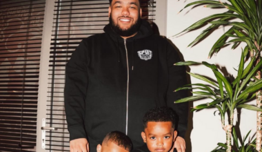 GP uit G tekende contract bij Noah's Ark in ruil voor twee eierballen en nieuwe AirPods