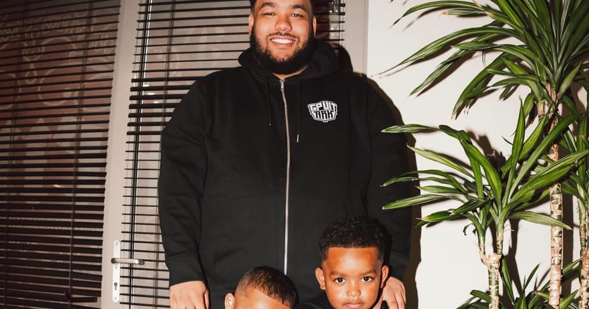 GP uit G tekende contract bij Noah's Ark in ruil voor twee eierballen en nieuwe AirPods