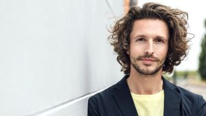 Thumbnail voor 'Als je jarenlang lief en leed deelt met een dier, is het niet meer dan logisch om ook het afscheid samen te beleven'