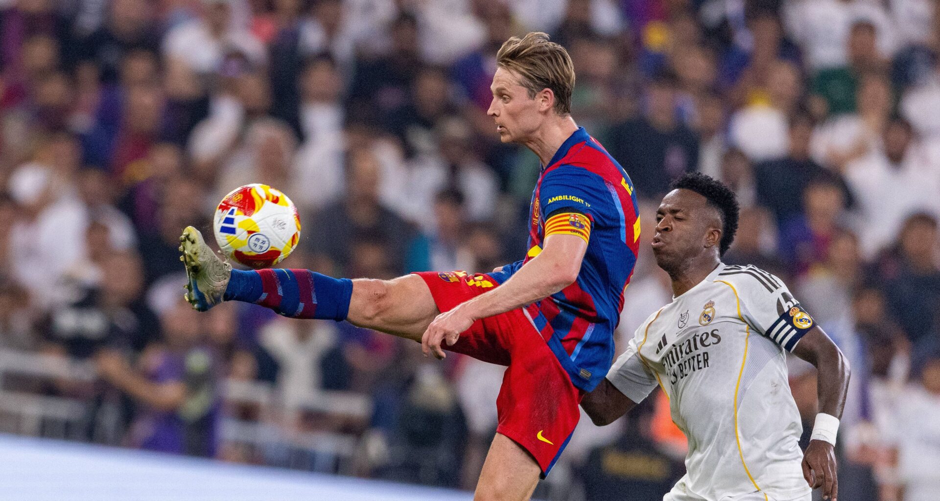 Kijkers van FC Barcelona - Real Madrid worden helemaal gek van één persoon