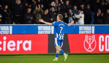 Ajax-target Carlos Vicente scoort en lijkt al afscheid te nemen van Deportivo Alavés