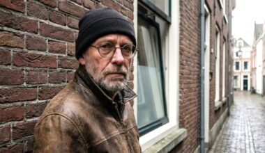 Inbreker Ron (58) voelt zich weggepest uit de wijk: “Vroeger zwaaide de politie nog weleens, nu krijg ik direct een proces-verbaal”