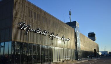 Zes uur wachten in het toestel aan de grond: terugreis uit Curaçao en Suriname was taai voor honderden passagiers - Luchtvaartnieuws