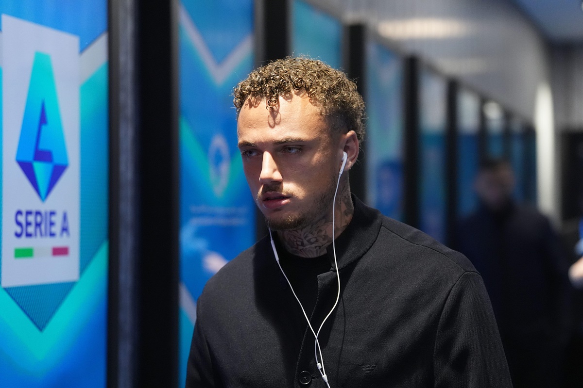 Foto: ‘Noa Lang vlucht uit Napels na wissel’