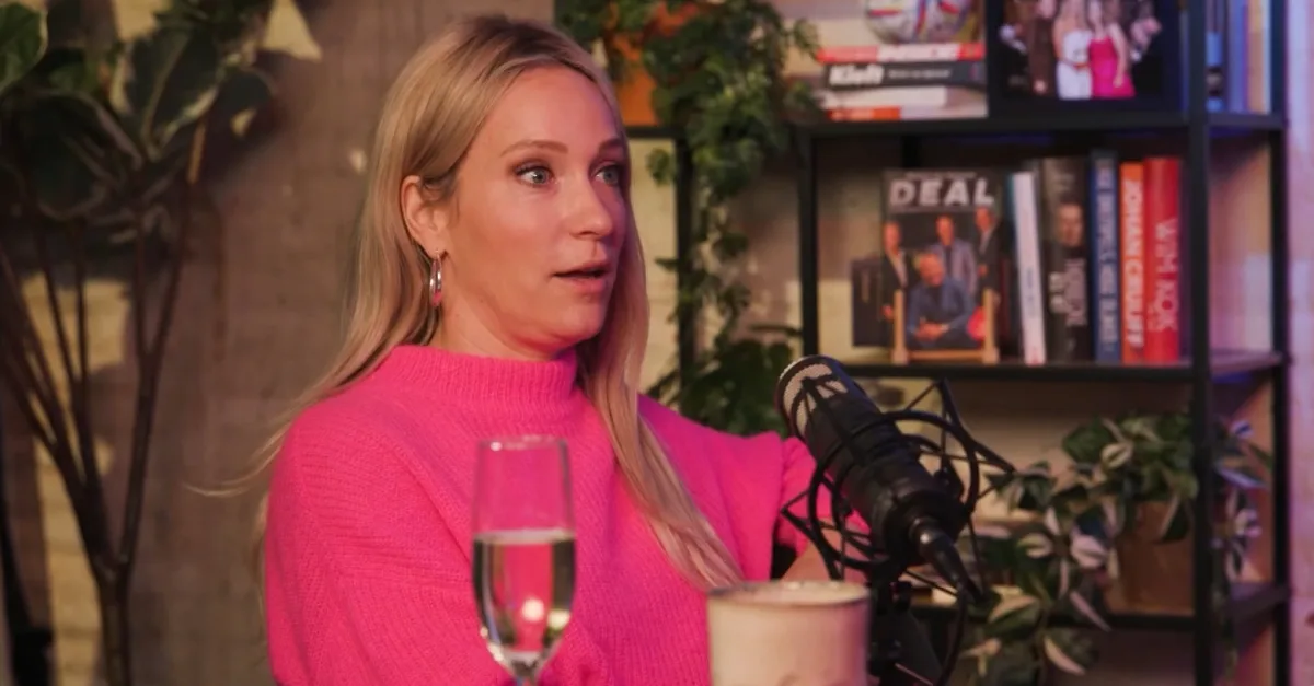 Ex-topvoetballer wekt woede van Hélène Hendriks: 'Eikel'