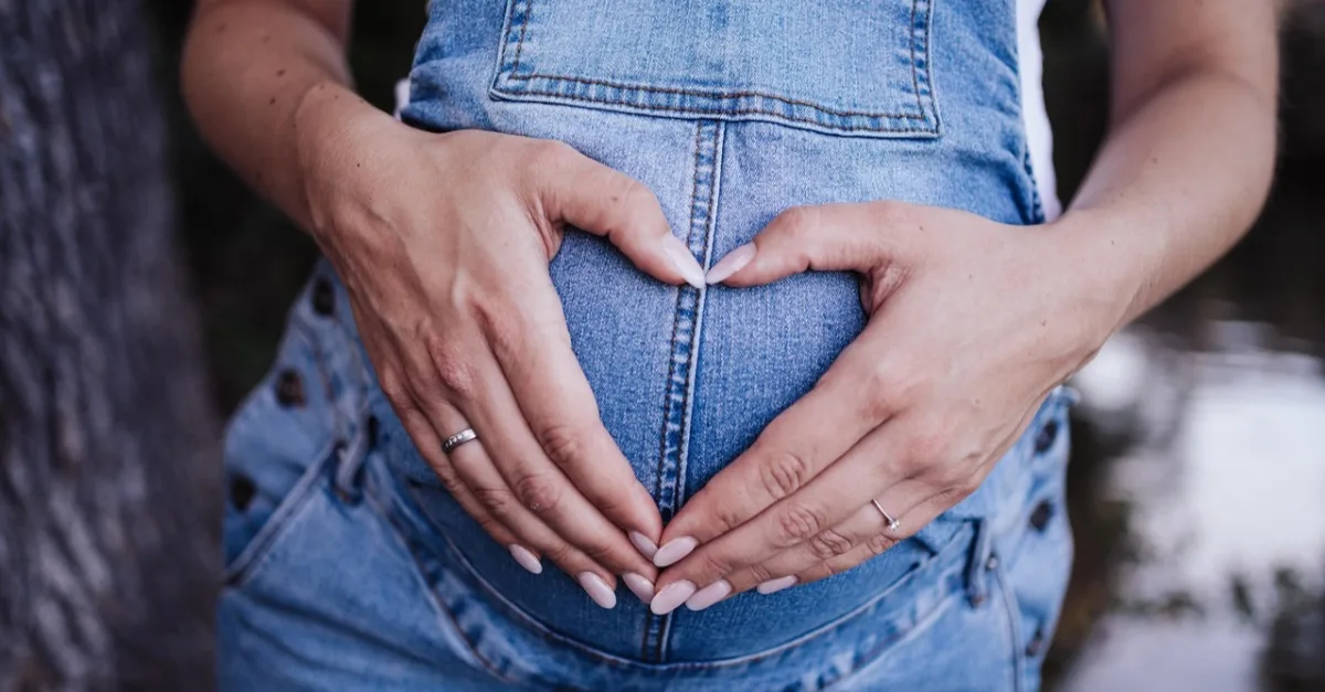 Hila Noorzai zwanger van eerste kindje: 'Groot geluk'
