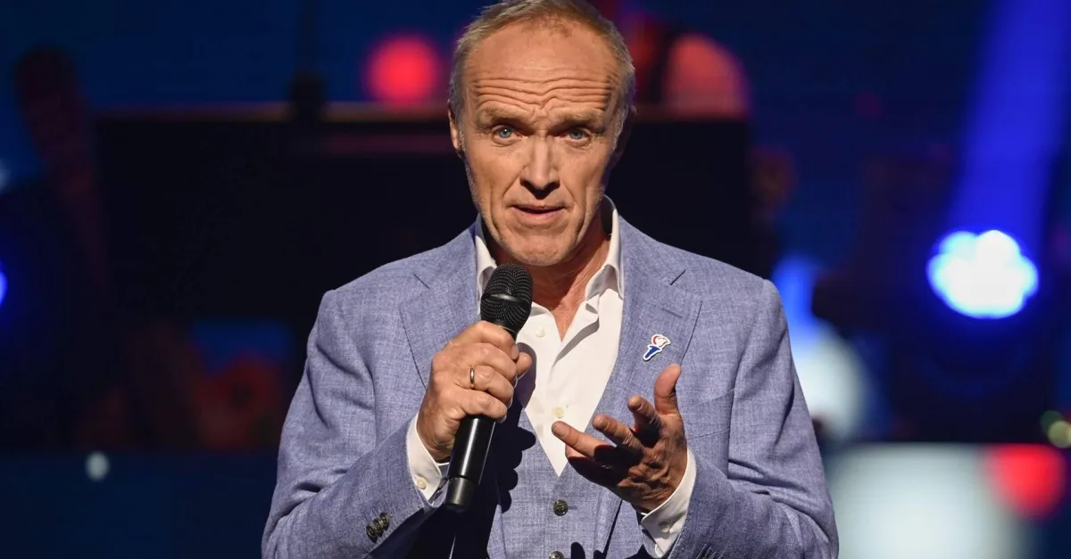 Stef Bos maakt zich zorgen om zijn kinderen: 'Gewend aan oorlog'