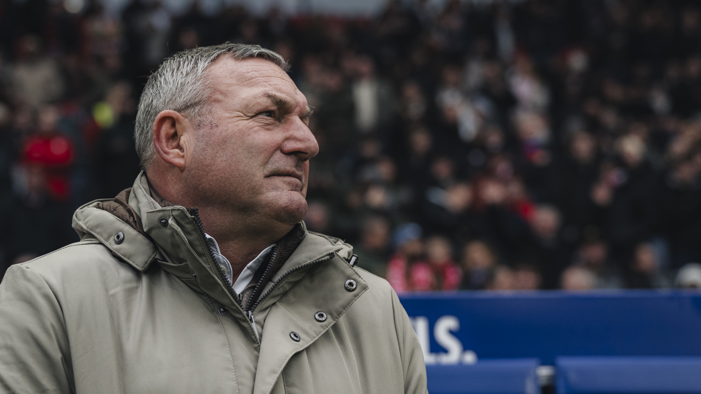 Ron Jans gaat deze zomer met trainerspensioen