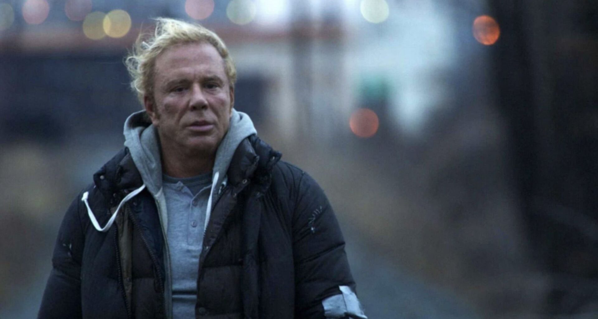 Wat is er aan de hand met 'The Wrestler'-acteur Mickey Rourke? 'Dit is vernederend' | Film Nieuws