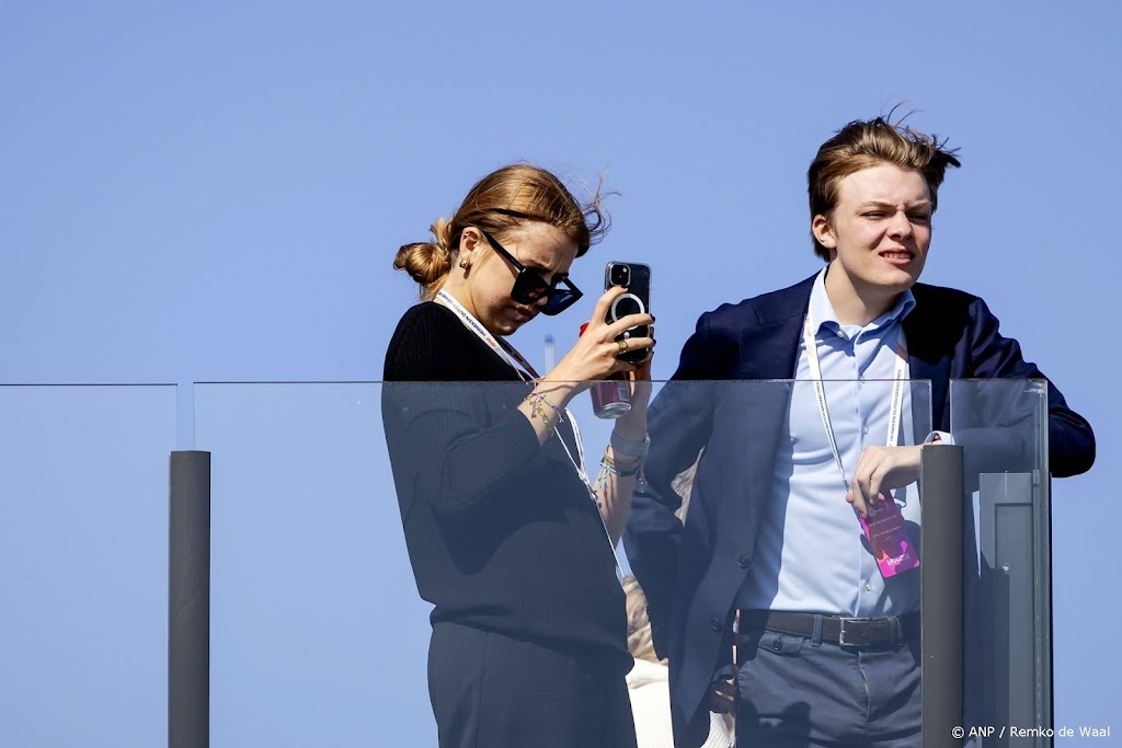 Claus-Casimir ontmoet Jamai tijdens Maestro-finale