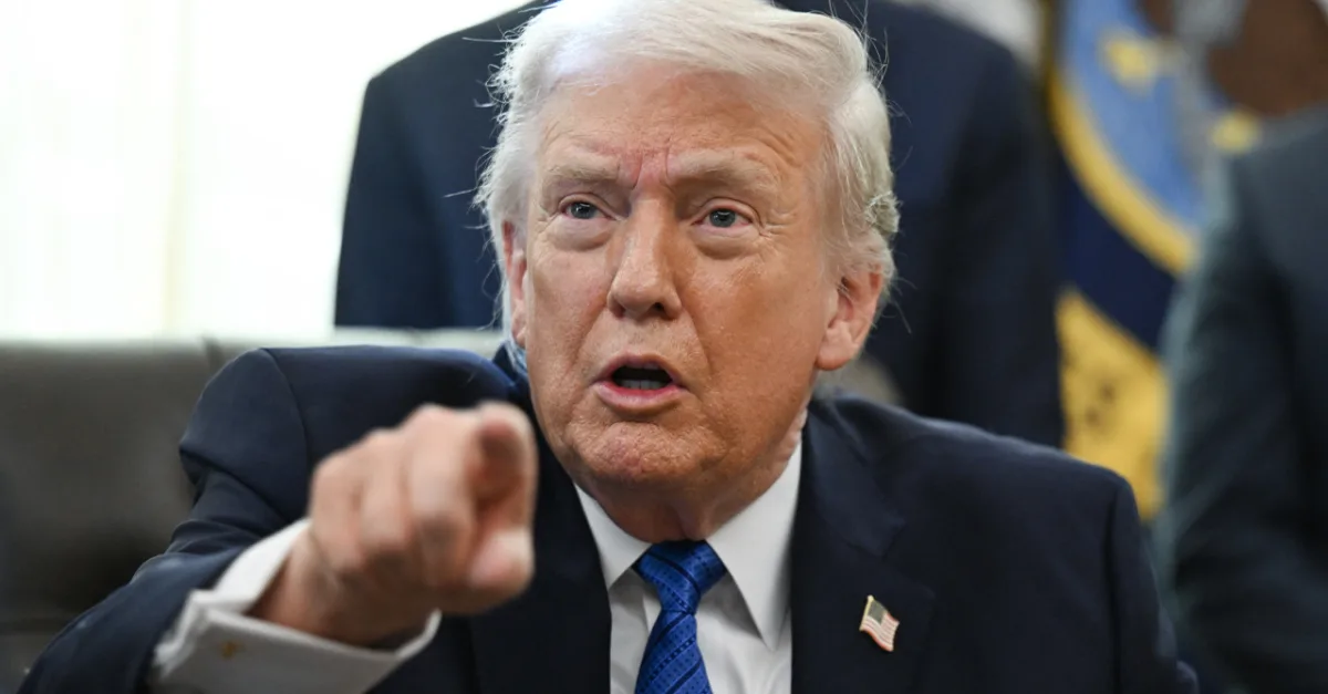 Donald Trump reageert woedend op uitreiking Grammy Awards en dreigt met rechtszaak