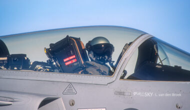 Zweedse Gripens onderscheppen Russische onderzeeër