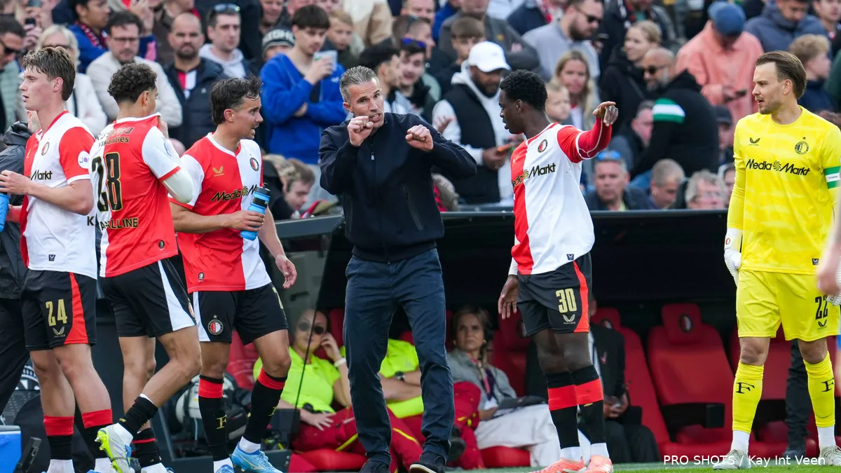 Zwart zag omzettingen bij Feyenoord: "Dat hielp om AZ in de verdrukking te brengen"