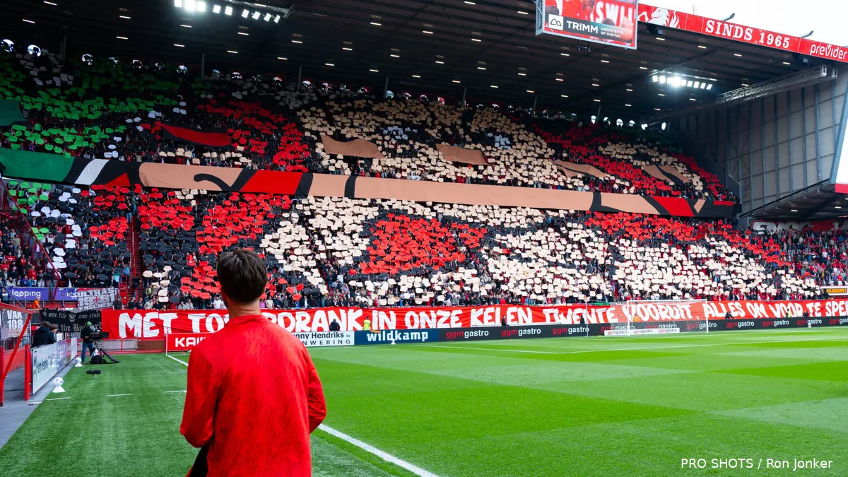 Video: Vak-P komt met prachtige choreo voorafgaand aan FC Twente - Sparta