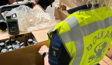 Douane onderschept verboden goederen voor Rusland in Rotterdamse haven