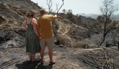 Gevlucht voor dodelijke natuurbrand Zuid-Spanje: 'Buren kwamen waarschuwen'