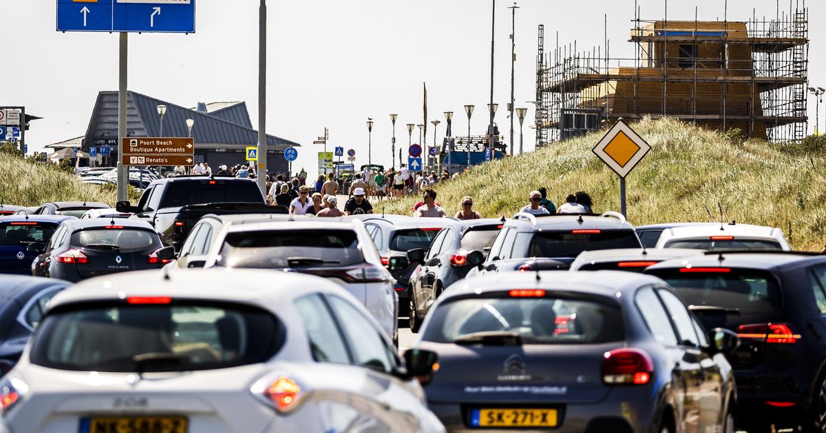 Welingelichte Kringen - Nieuws van overal: minder lezen, meer weten