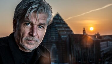 Karl Ove Knausgård vinner Aschehougprisen 2025