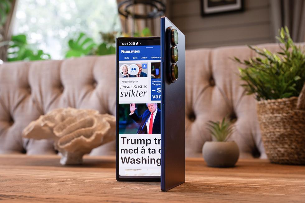 Galaxy Z Fold 7 test: Nå kan du faktisk bruke den lukket