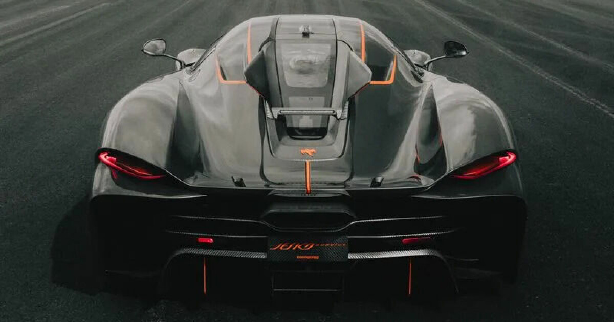 Koenigsegg gruste verdensrekorden - med fossilmotor