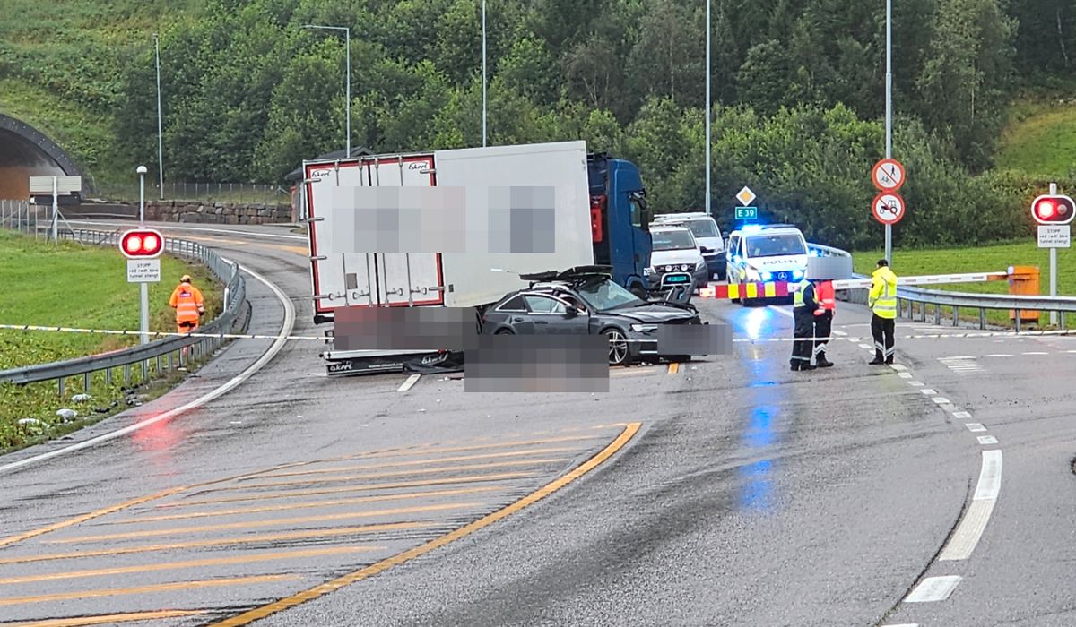 Alvorlig trafikkulykke i Gjemnes – to til sjukehus