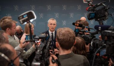 Kontrollkomiteen vil ha svar fra Jens Stoltenberg om oljefondets investeringer