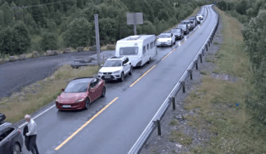 Trafikk, Sogndal | Frudalstunnelen stengd etter trafikkulukke