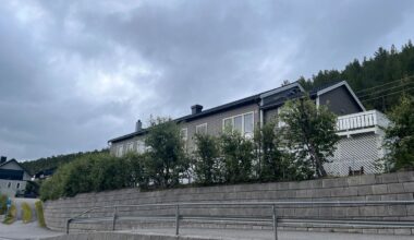 (+) Aldri alene på jobb i Alta: – Føler oss trygge - altaposten.no