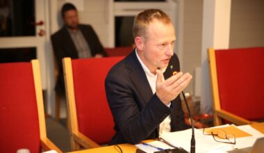 (+) Fem politikere melder seg ut av KrF i protest - fvn.no
