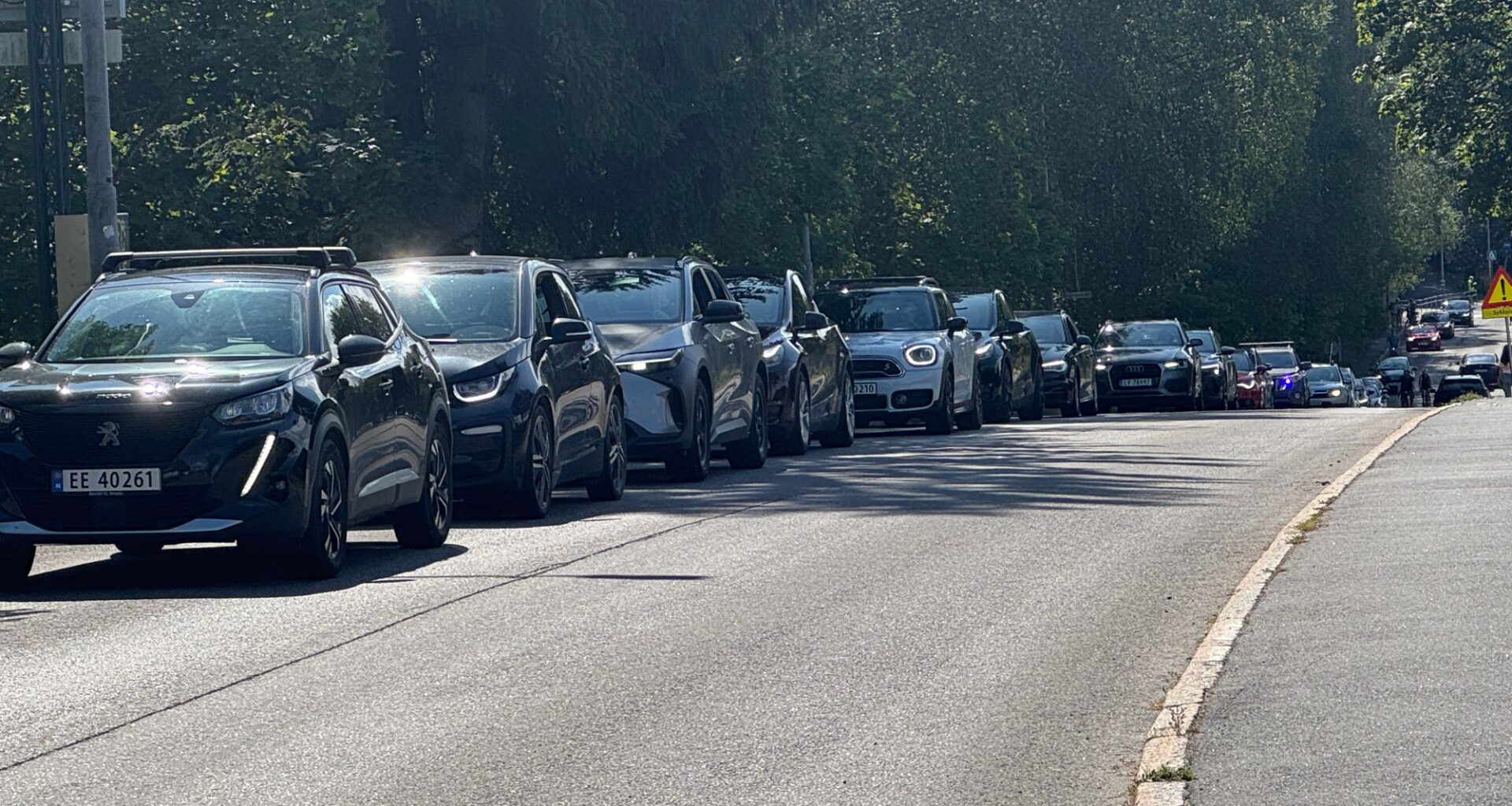 Sognsvann, Nordre Aker | Trafikkulykke og kaos ved Sognsvann: – Ingen av bilene er kjørbare