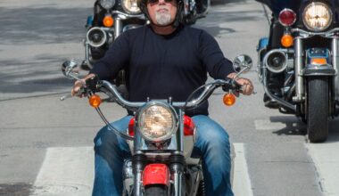 Billy Joel stenger motorsykkelbutikk etter hjernesykdom
