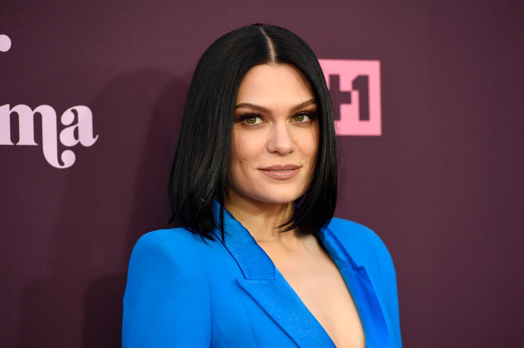Jessie J avlyser turné grunnet kreftdiagnose