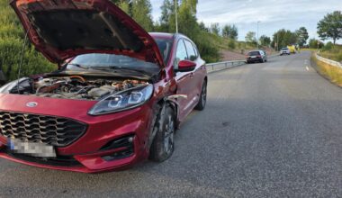 Trafikk, Nyhet | To biler involvert i trafikkulykke