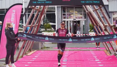 Lofoten, Svolvær | Svolværingen Eirik Skjeseth vant den olympiske distansen i Lofoten Triathlon