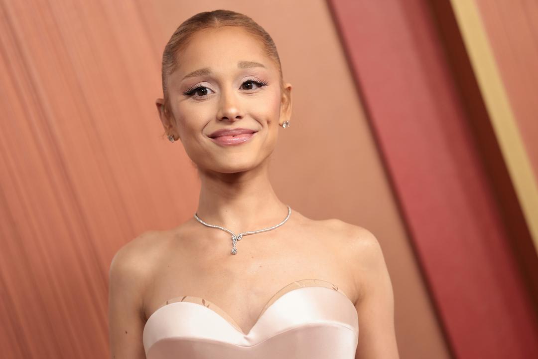 Ariana Grande annonserer første turné på syv år