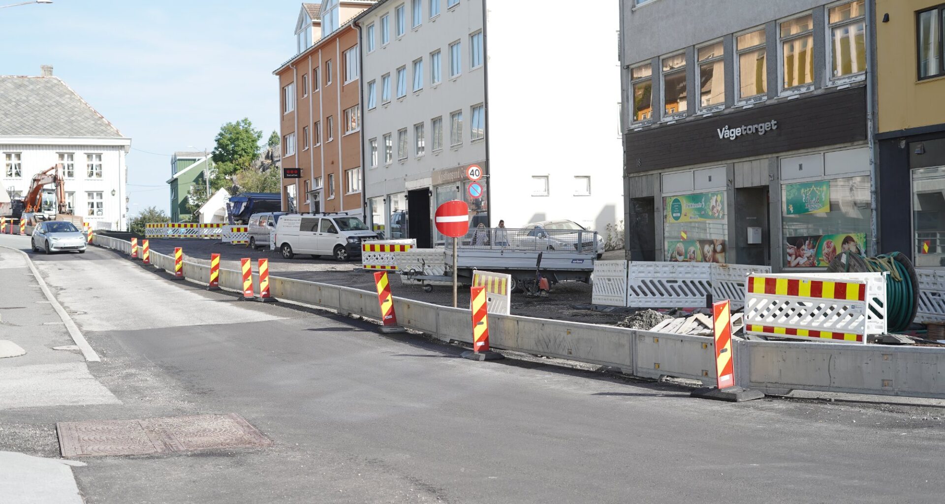 Veiarbed, Fosnagata | Denne veien blir fortsatt enveiskjørt en stund til