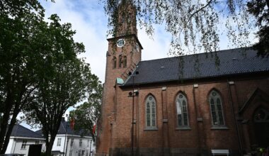 Tønsberg Domkirke, Gaza | Kirkeklokkene ringer på torsdag av en spesiell grunn